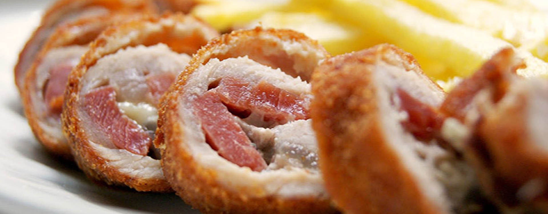 1700134167flamenquin-veal-with-pancetta-and-serrano-1920x750px.jpg
